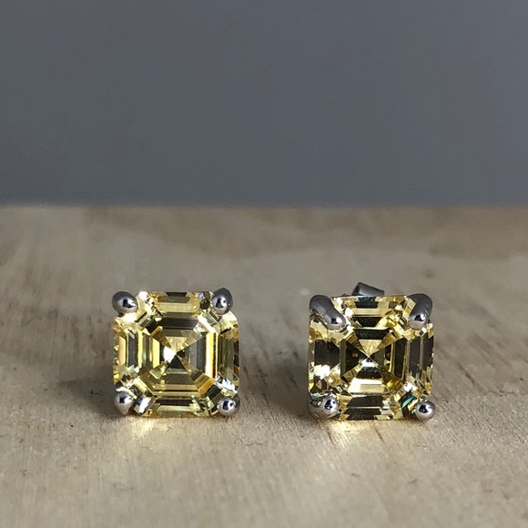 New AAAAA Yellow Diamond CZ asscher cut earrings - Picture 1 of 7